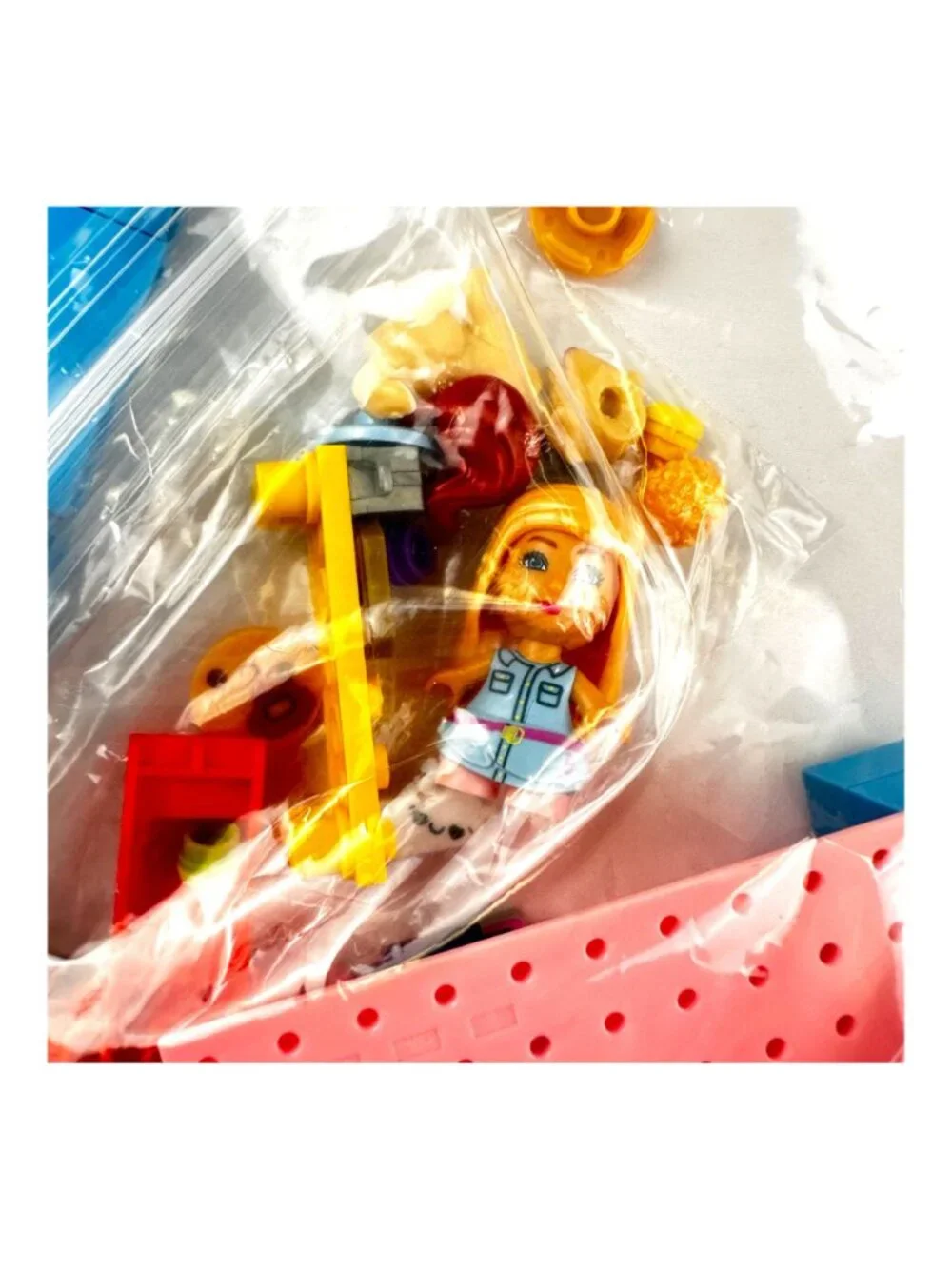 Barbie Malibu House Mega Construx Building Set GWR34 303 Pieces Ages 5+ Includes